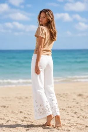 Pantalon de gabardina botamanga calada - color Blanco - talles 38- 40 por mayor